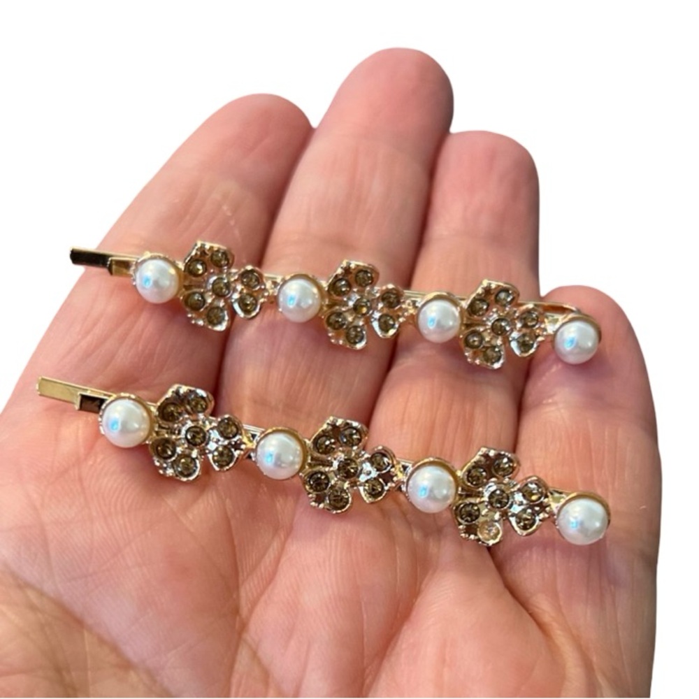 Elegant Gold Crystal Rhinestone and Pearl Floral Hair Barrettes 2.5” - Picture 1 of 3